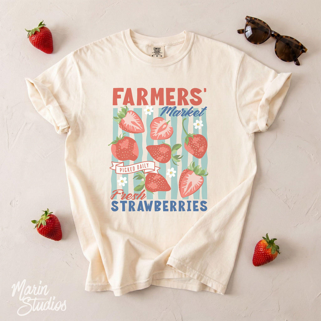 Farmers Market Strawberry Vintage Fruit Summer Foodie Unisex T-shirt, Sweatshirt, Hoodie (1)