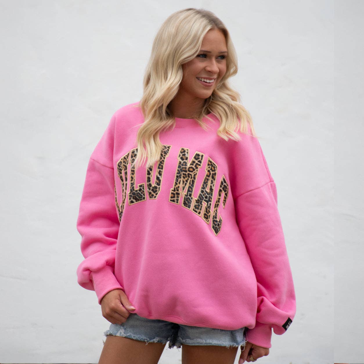 Wild Mama Graphic Sweatshirt | LEOP-9571-BUBBLEGUM