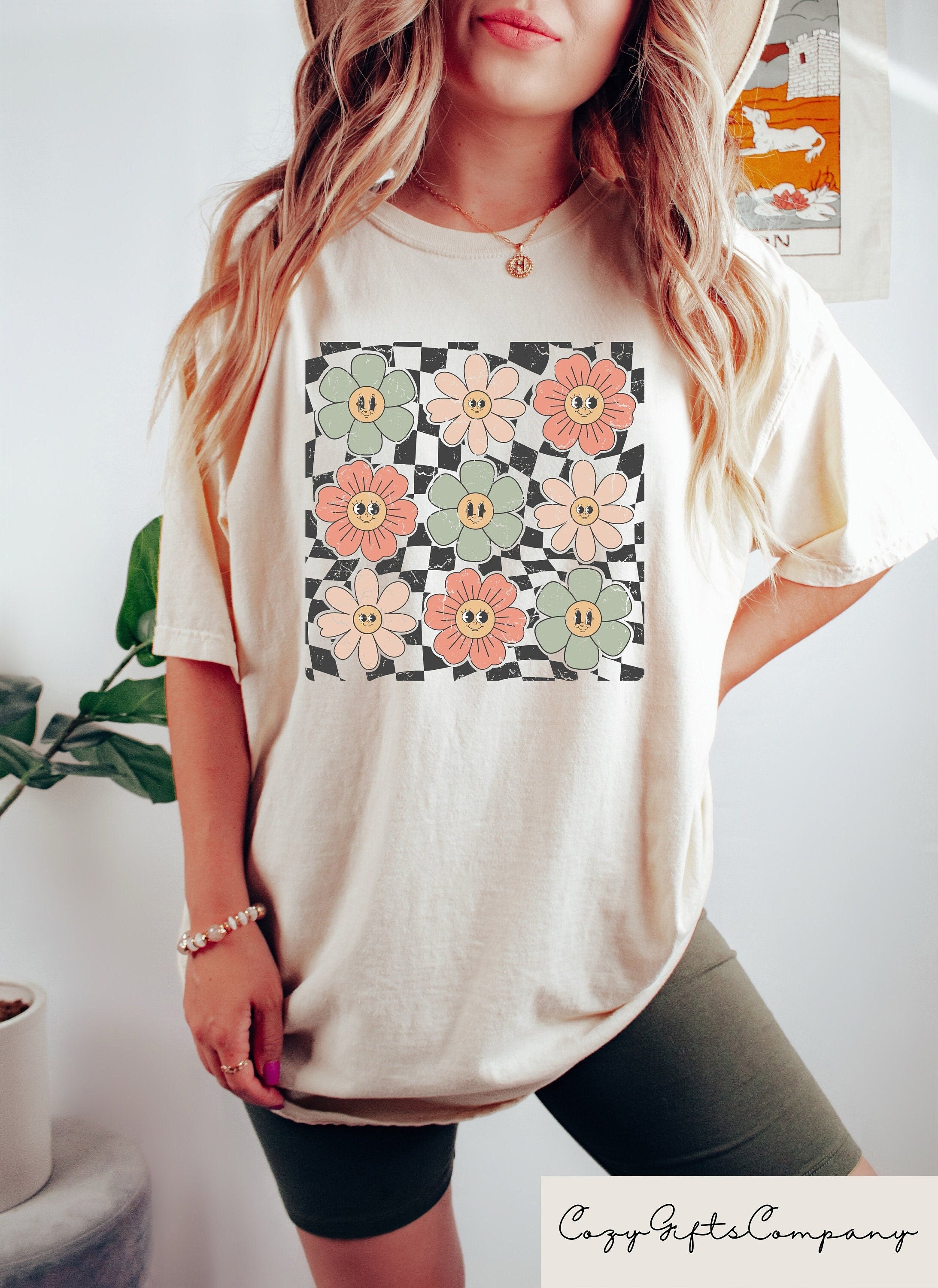Retro Checkered Flower Retro Flowers Comfort Summer Boho Flower Boho Hippie Tee Summer (2)