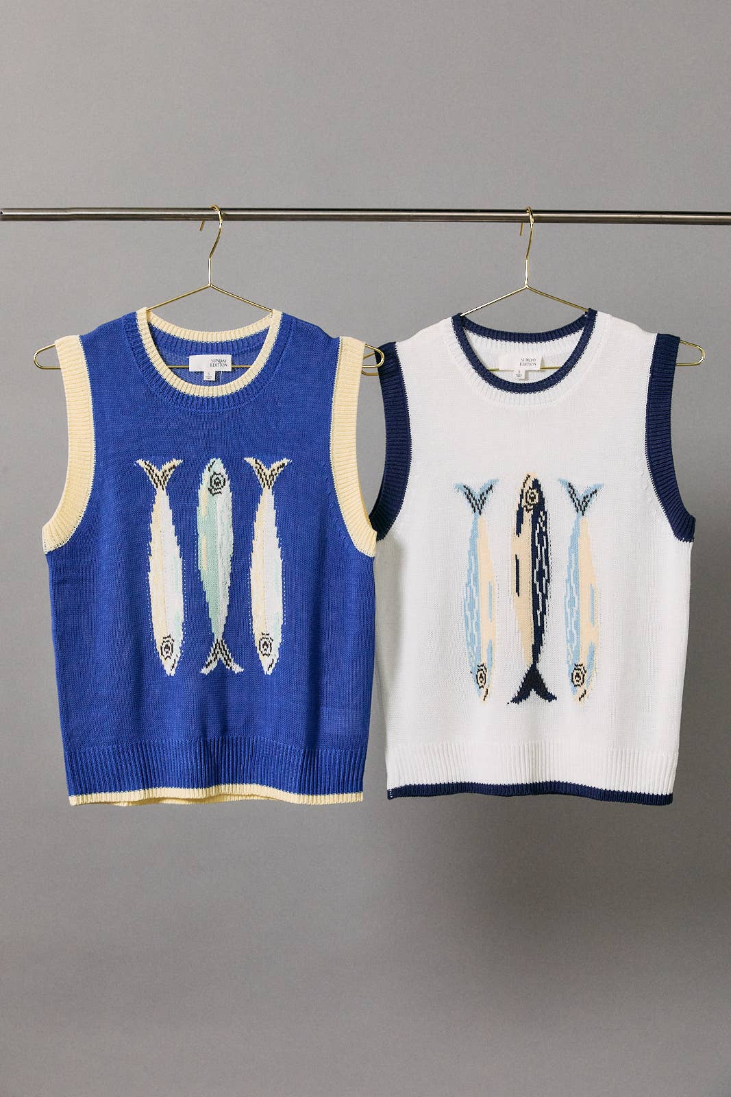 Round Neck 'fish' Graphic Sweater Vest