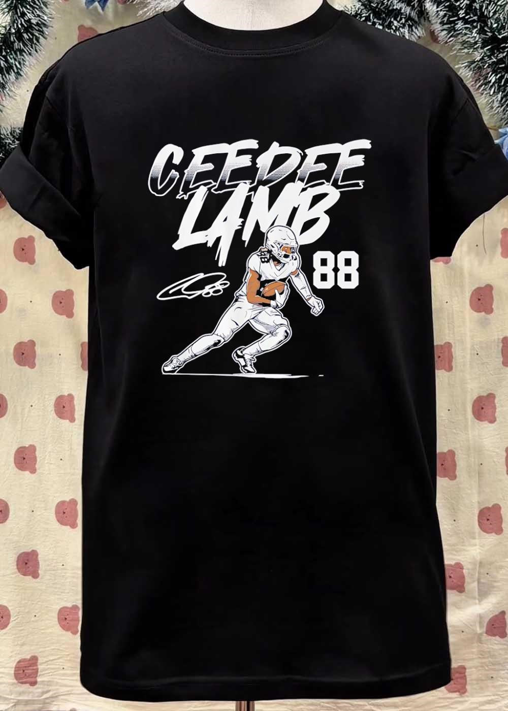 CeeDee Lamb Autograph Running with Football CeeDee Lamb 88 Dallas Cowboys Shirt