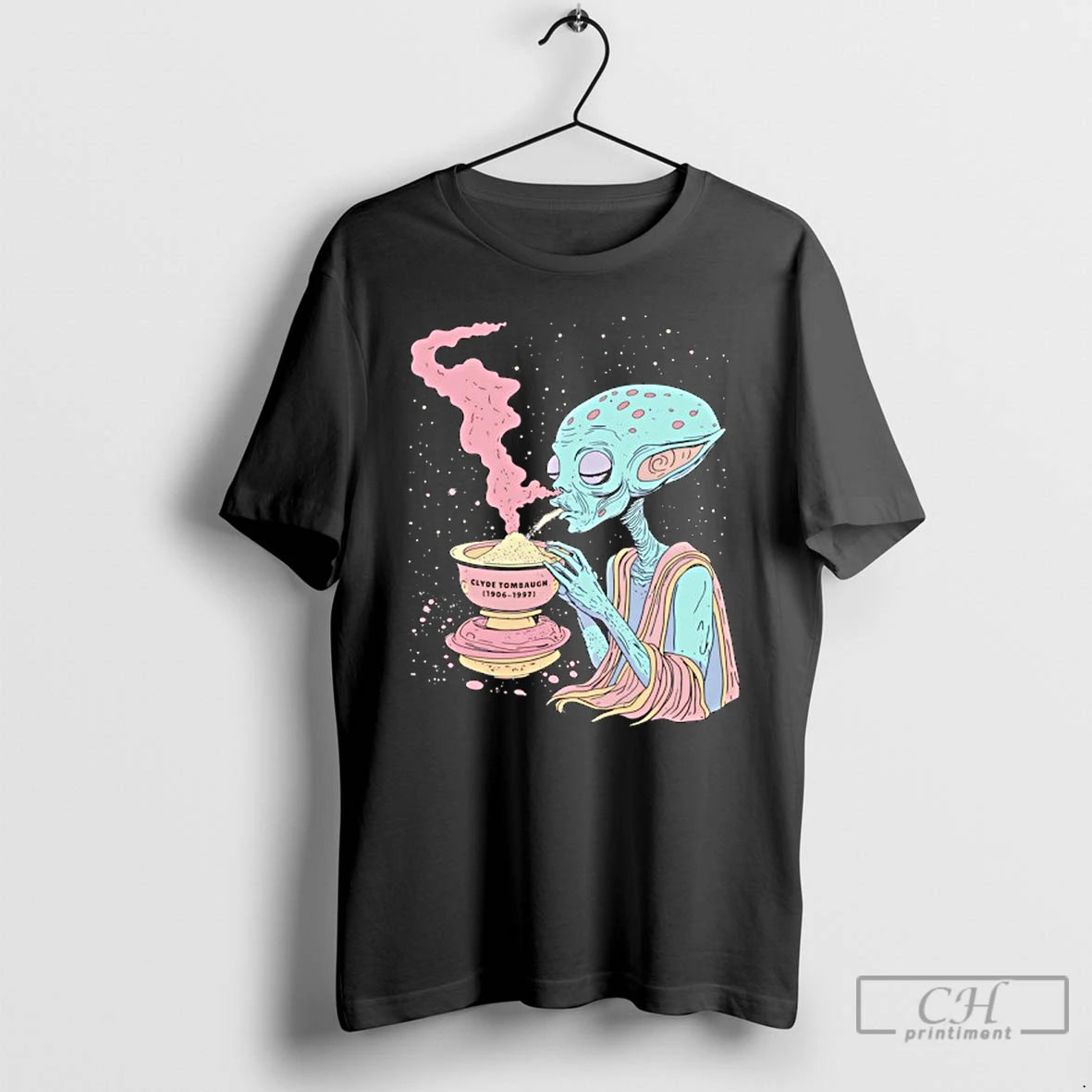 Classic Alien Inhale Smoke Clyde Tombaugh 1906 1997 T-Shirts, Hoodie, Sweatshirt | InkRitualCo.com