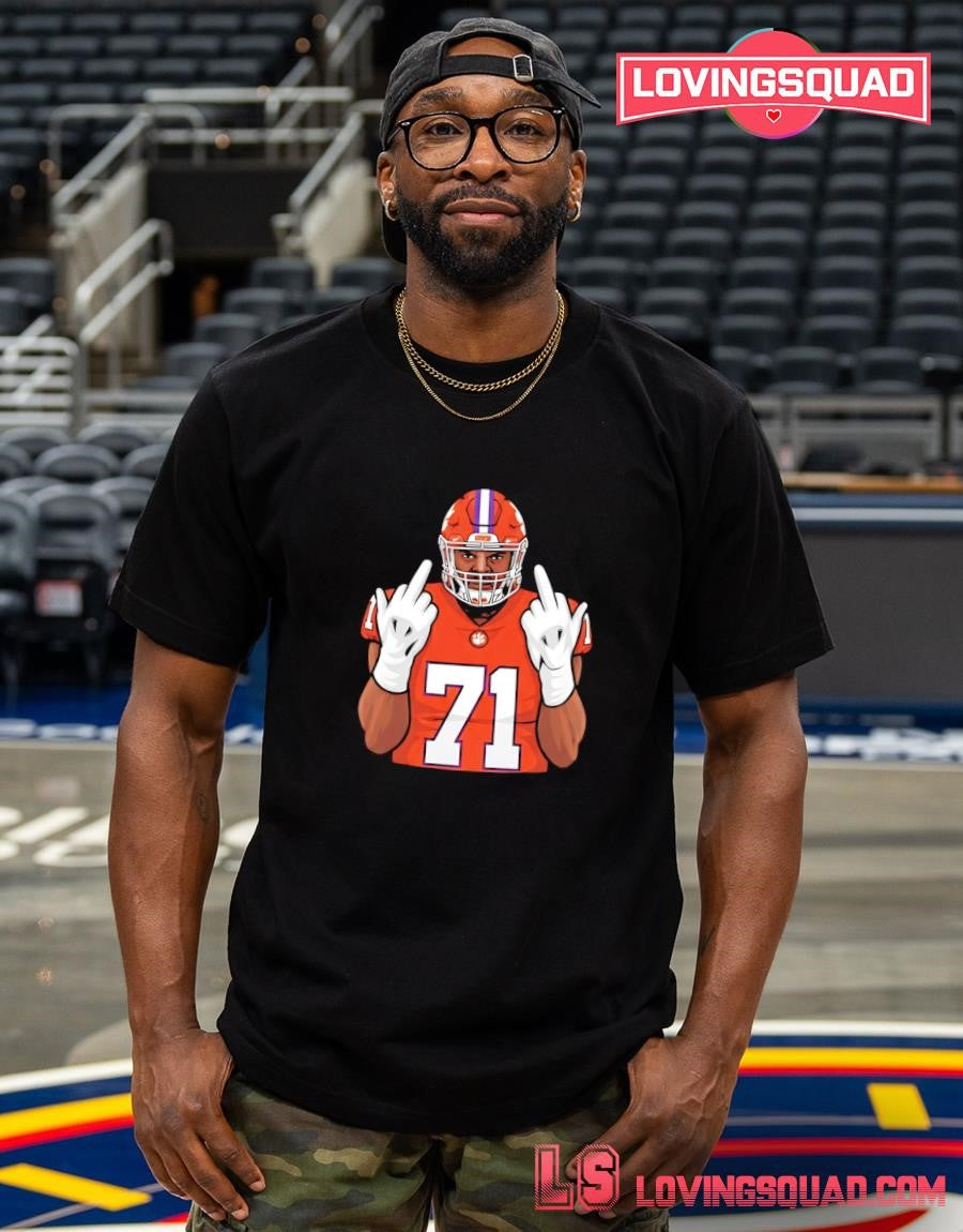 Clemson Tigers No 71 Football Player Middle Finger T-shirt