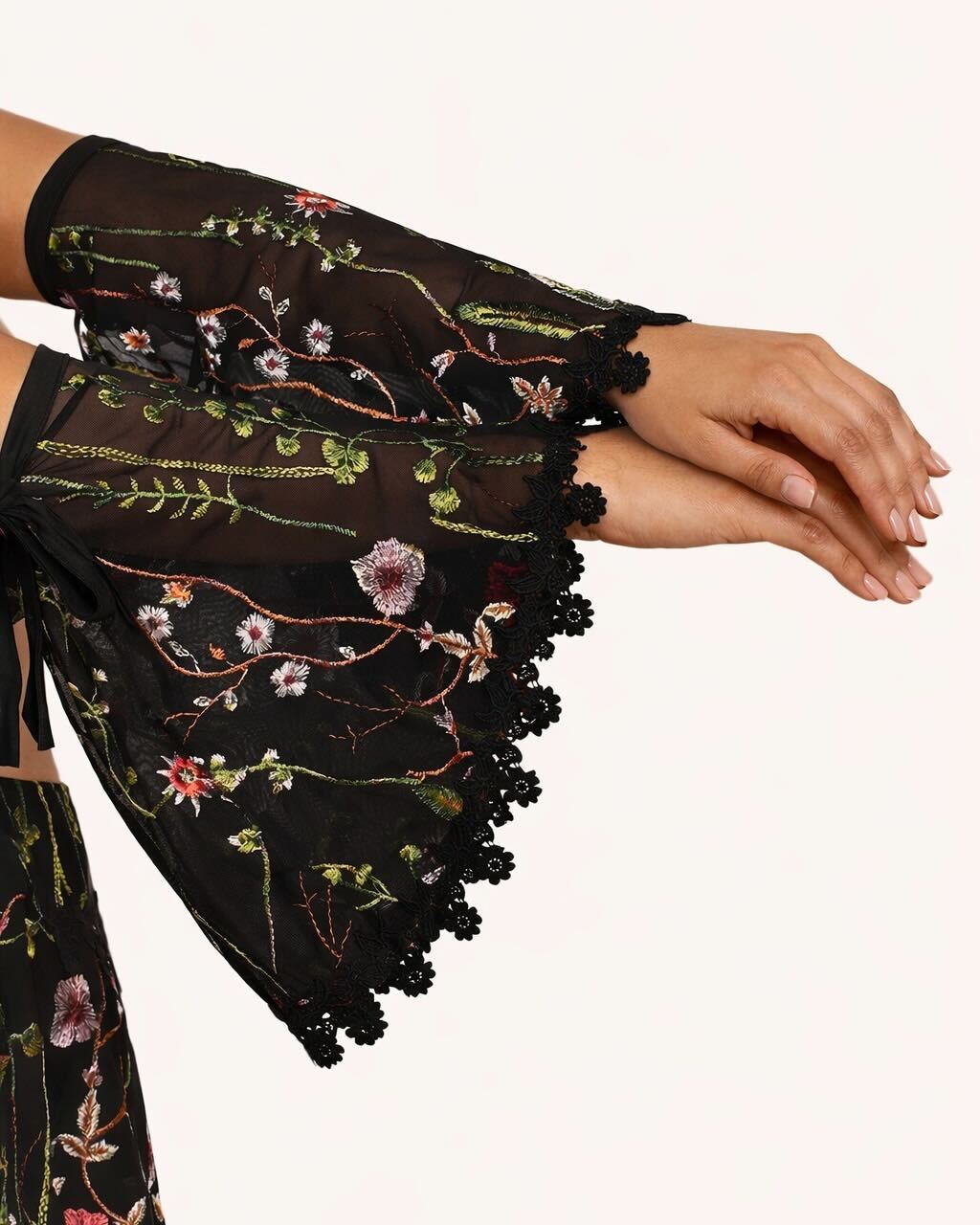 Lace Flowerfields Stretch Sleeves