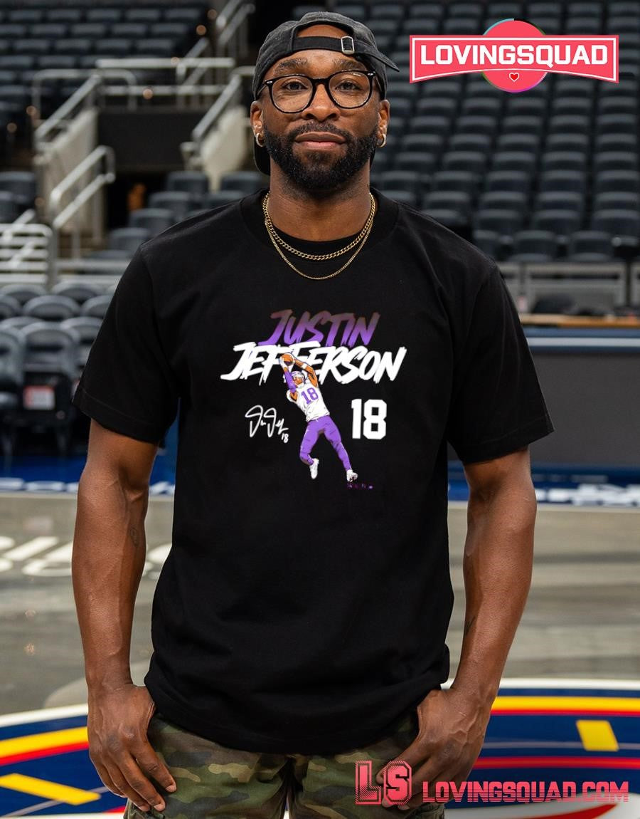 Justin Jefferson Name & Number Pose Signature T-Shirt