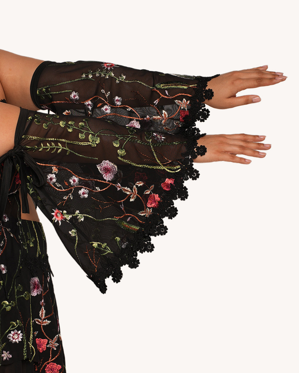 Lace Flowerfields Stretch Sleeves