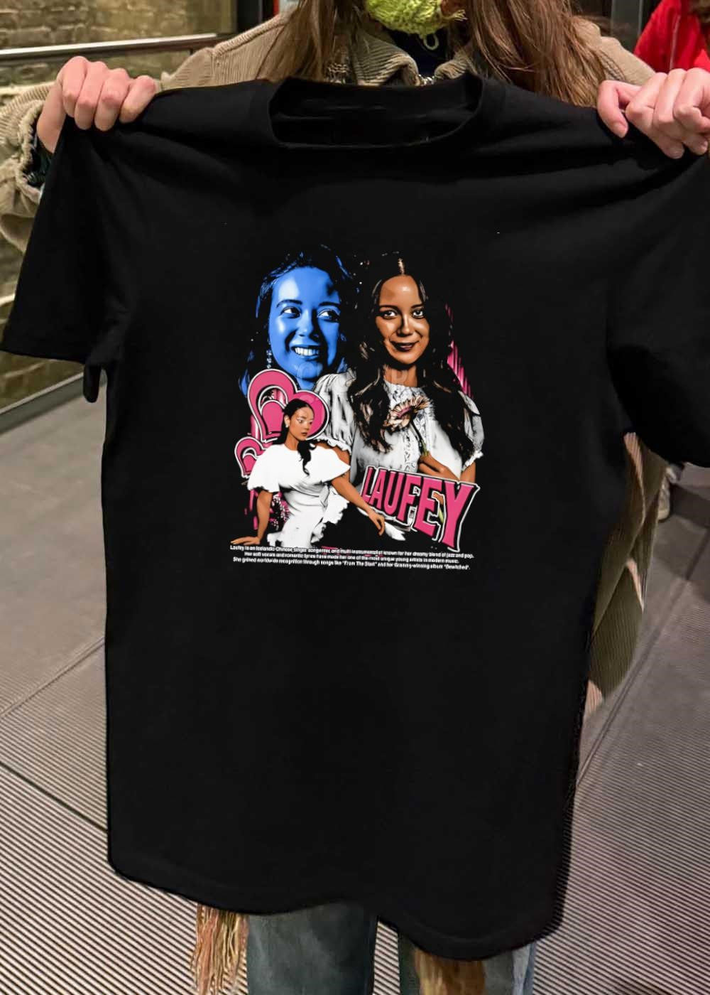 Laufey Signature Portrait Jazz Pop Singer Music Fan Gift T-Shirt