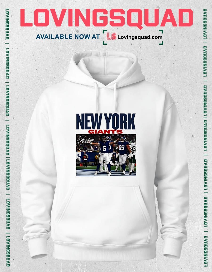 New York Giants Jaxson Dart Football Players Celebrating On Field Photo T-Shirt