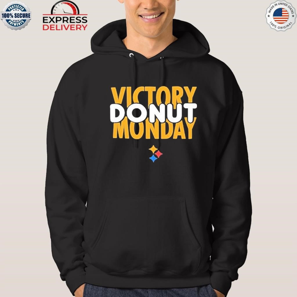 Max Starks With Victory Donut Monday Steelers Shirt