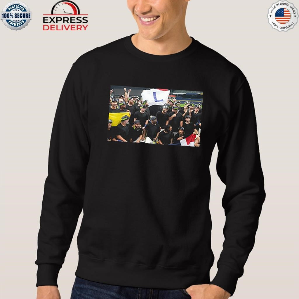 Milwaukee Brewers Flying The L Flag Shirt