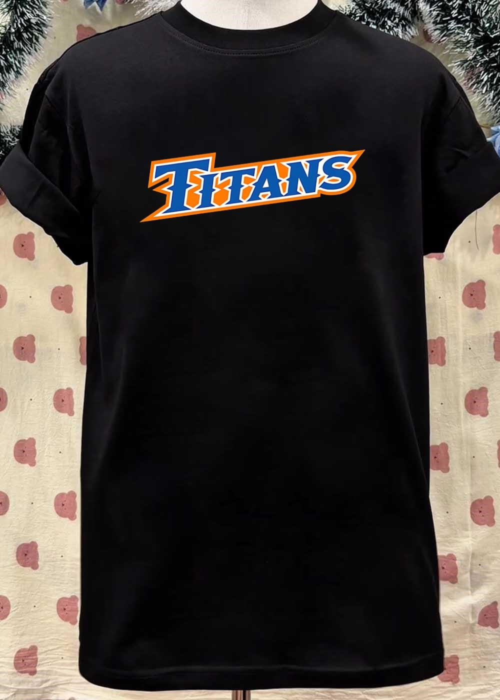 Team Apparel ‘ Shop Titans Lettered Logo shirt