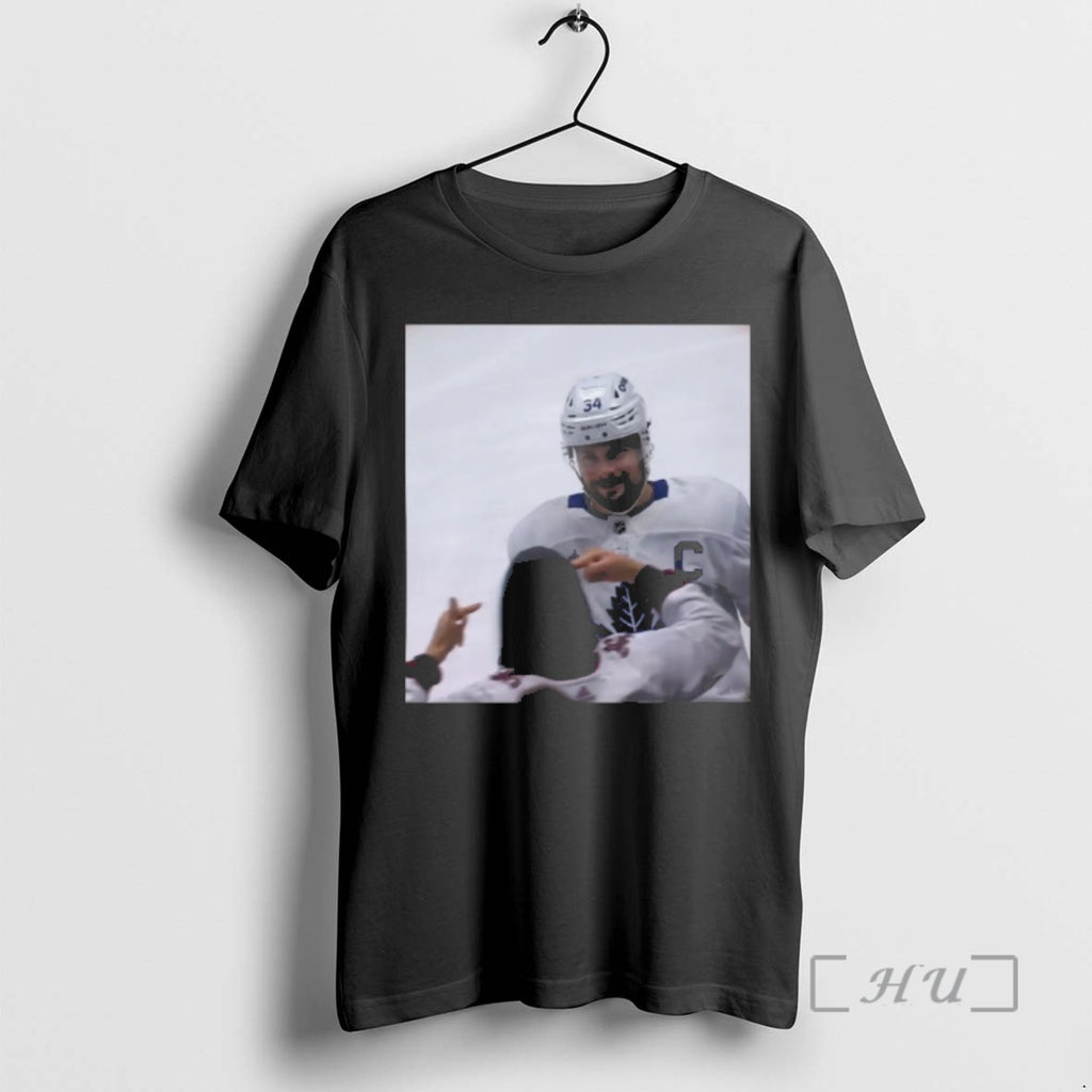 Officials Auston Matthews Smirks At The Avs Fans Premium T Shirts Sweater Hoodie 1 Sweatshirt | InkRitualCo.com