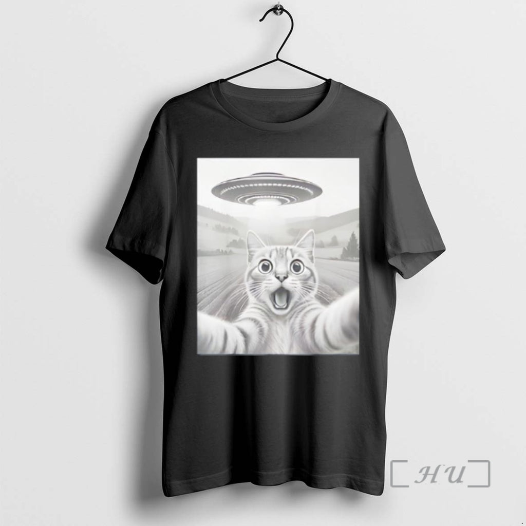 Officials Cat Selfie With Alien Ufo Funny Cat Gifts T-Shirts, Hoodie, Sweatshirt | InkRitualCo.com