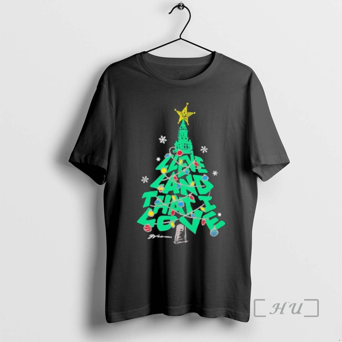 Officials Cleveland That I Love Christmas Tree Decorated Graphic T-Shirts, Hoodie, Sweatshirt | InkRitualCo.com