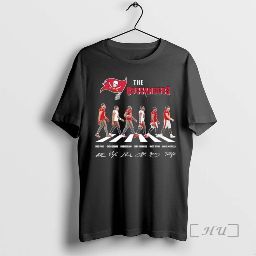 Officials Tampa Bay Buccaneers Player Walking Abbey Road Signatures T-Shirts, Hoodie, Sweatshirt | InkRitualCo.com