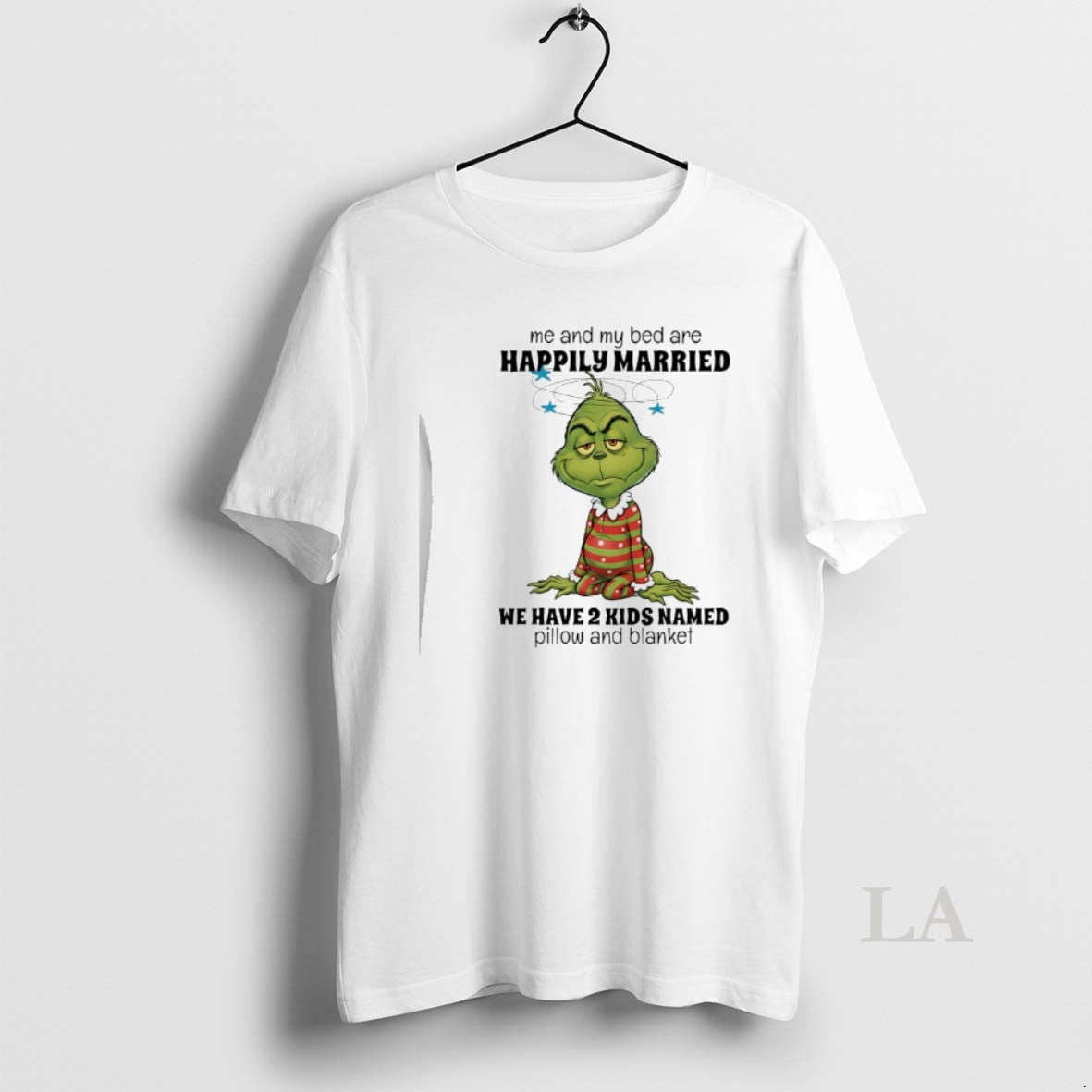 Original Grinch Me And My Bed Are Happily Married We Have 2 Kids Named Pillow T-Shirts, Hoodie, Sweatshirt | InkRitualCo.com