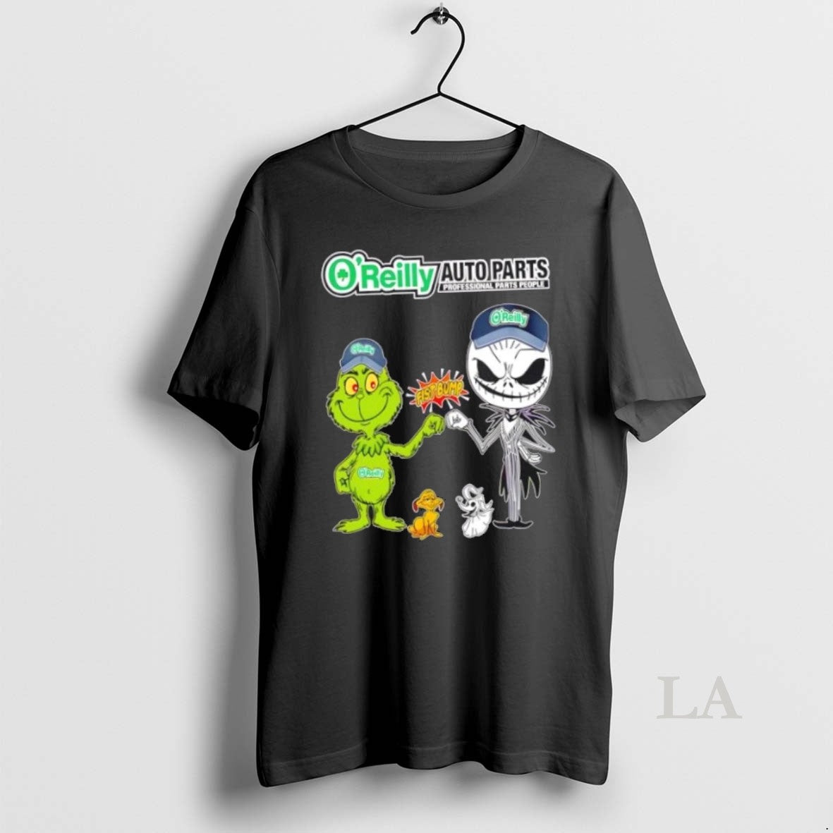 Original Oreilly Auto Parts X Grinch And Jack Skellington Fist Bump Uniwilling Friends T-Shirts, Hoodie, Sweatshirt