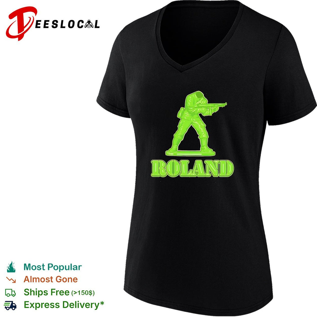 Roland army man aiming rifle shirt
