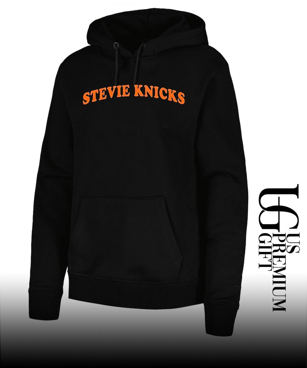 Taylor wearing Stevie Knicks shirt