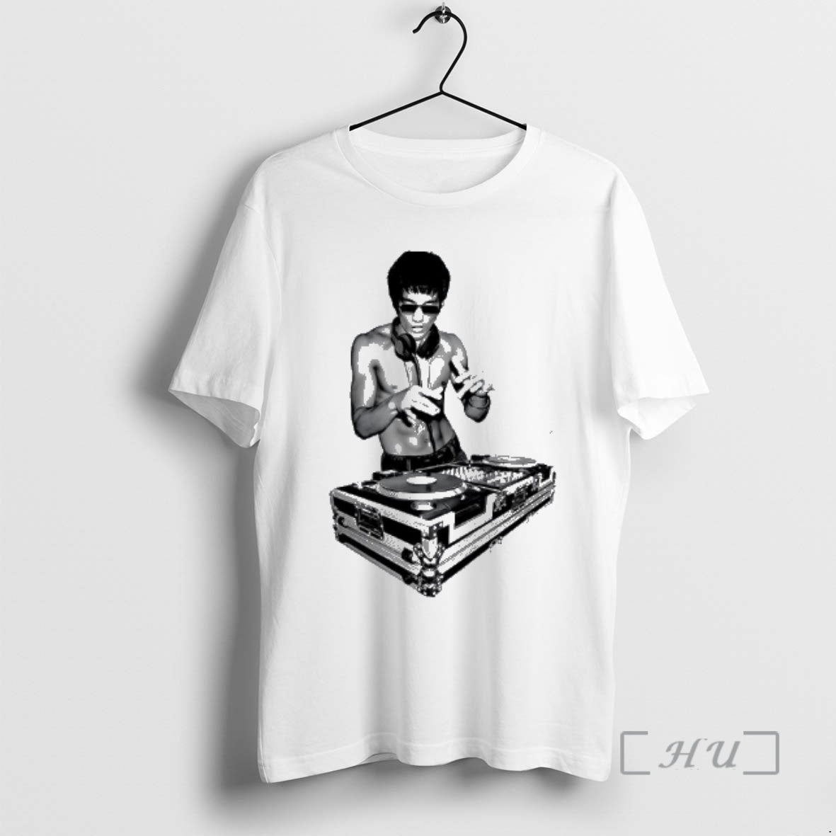 Trending Bruce Lee Legendary Play Dj T-Shirts, Hoodie, Sweatshirt | InkRitualCo.com