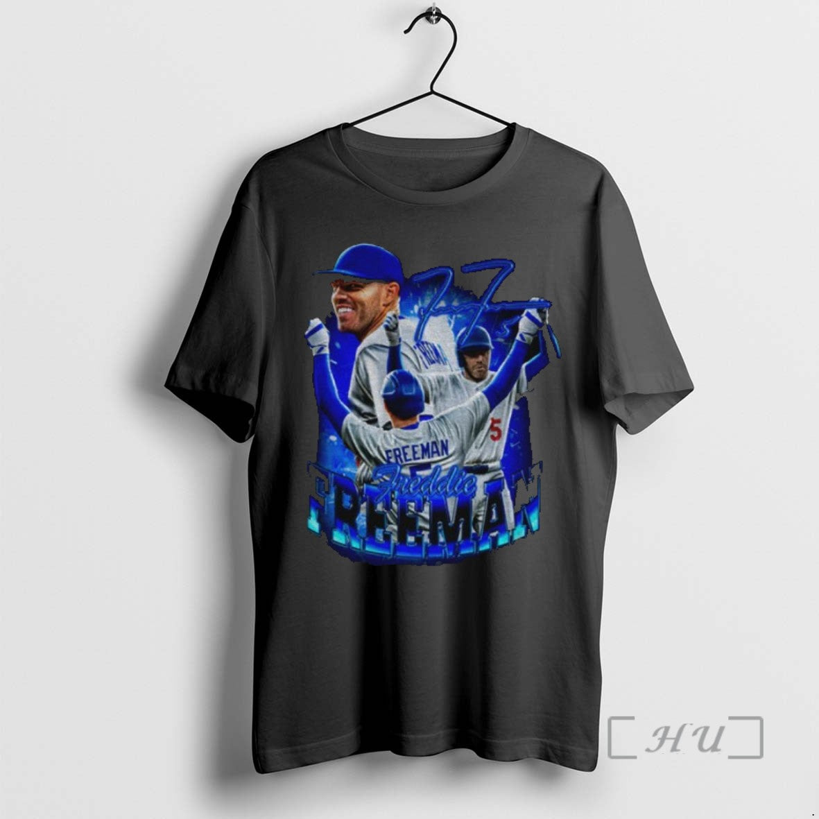 Trending Freddie Freeman Posing Los Angeles Dodgers Mlb Signature Graphic T-Shirts, Hoodie, Sweatshirt | InkRitualCo.com