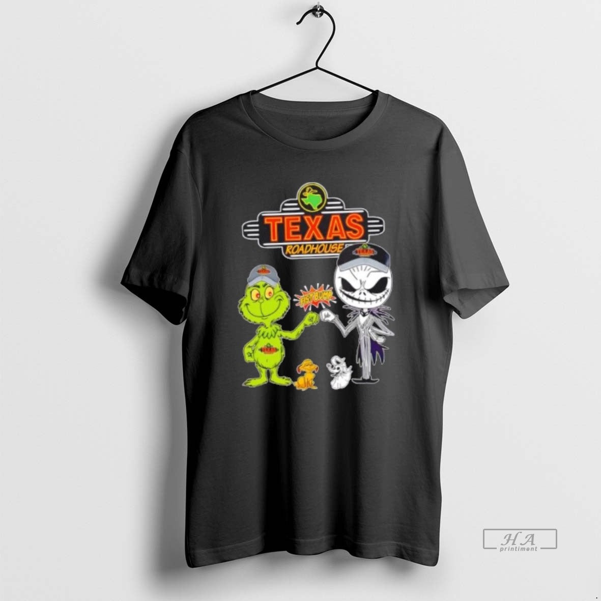 Trendy Texas Roadhouse X Grinch And Jack Skellington Fist Bump Uniwilling Friends T-Shirts, Hoodie, Sweatshirt