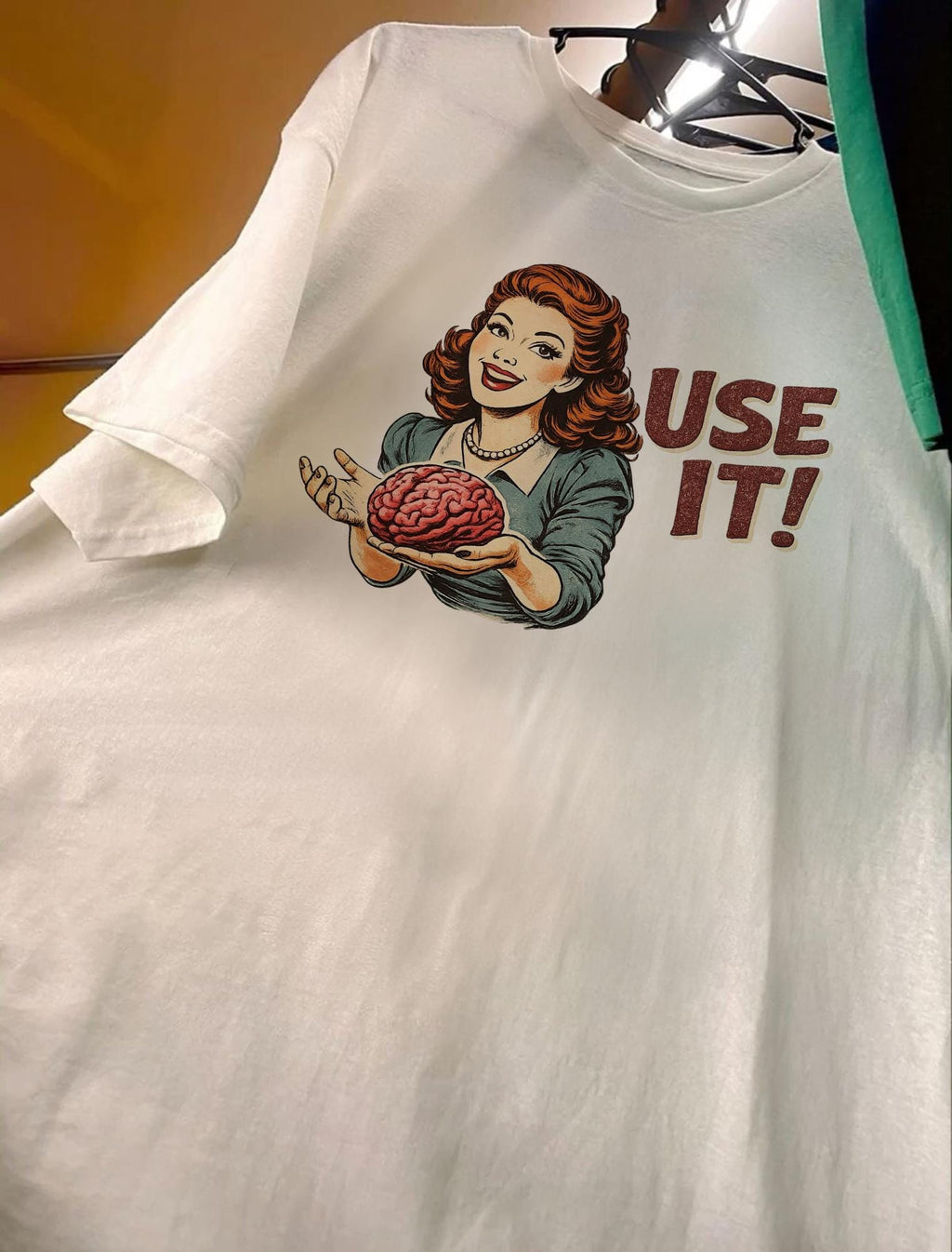 Use Retro Brain Vintage Feminist Unisex T-shirt, Sweatshirt, Hoodie (2)