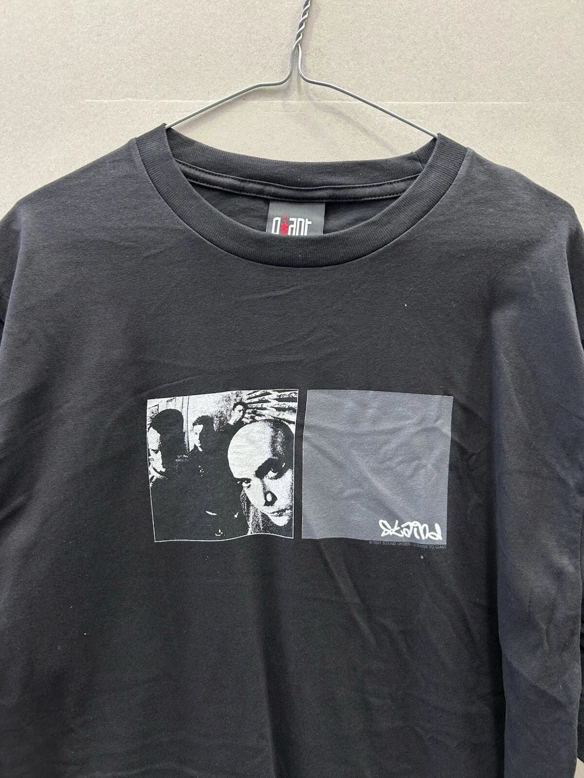 Vintage 2001 Staind Rock Band Giant Tag Size Large Black T-Shirt Rare Back Hit