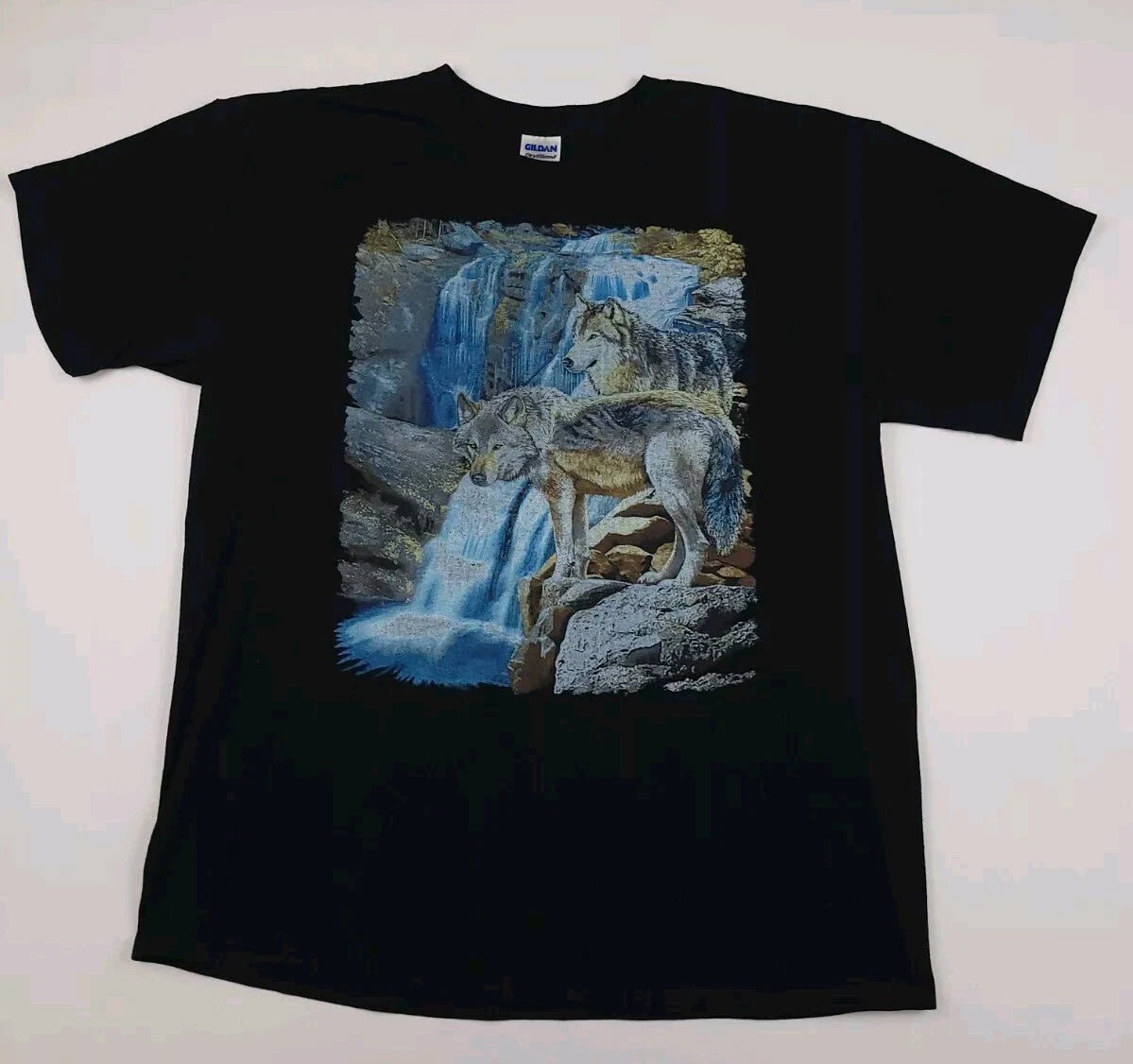 Vintage Y2k Wolves Waterfall Nature Print T Shirt Vtg Wildlife Outdoor Wolf Art