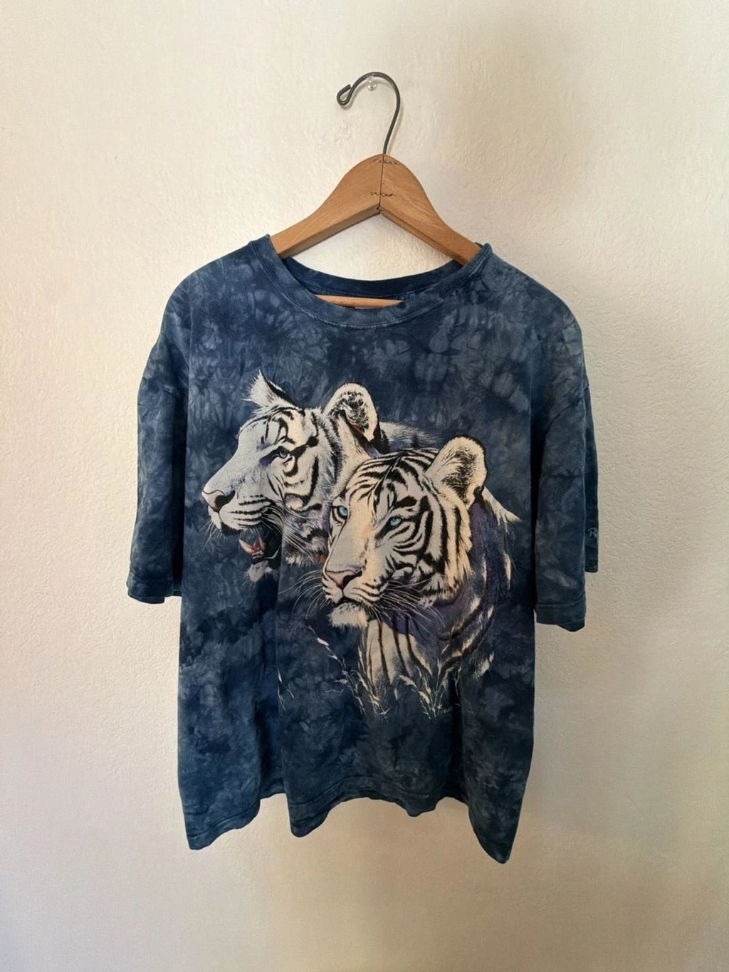 Vintage Rainforest Cafe White Tigers Graphic Tie-Dye T-Shirt