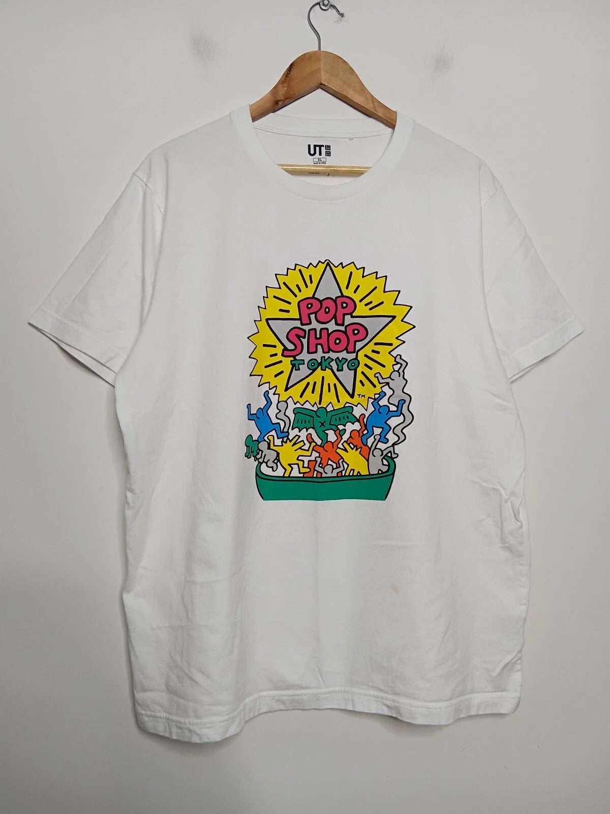 Uniqlo UT Keith Haring Shirt Mens Extra Large White Pop Shop Tokyo Graphic Print