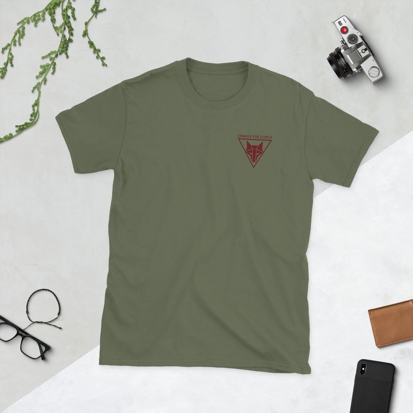 Howler Shirt, Red Rising Shirt, Omnis Vir Lupus, Hail Libertas Hail Reaper