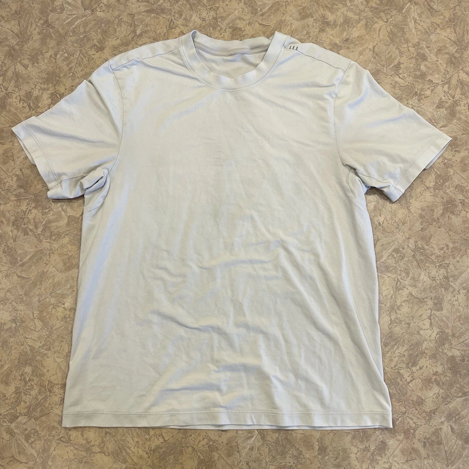 Lululemon Fundamental Tee Men’s Medium Bone Performance Gym Yoga Training Shirt