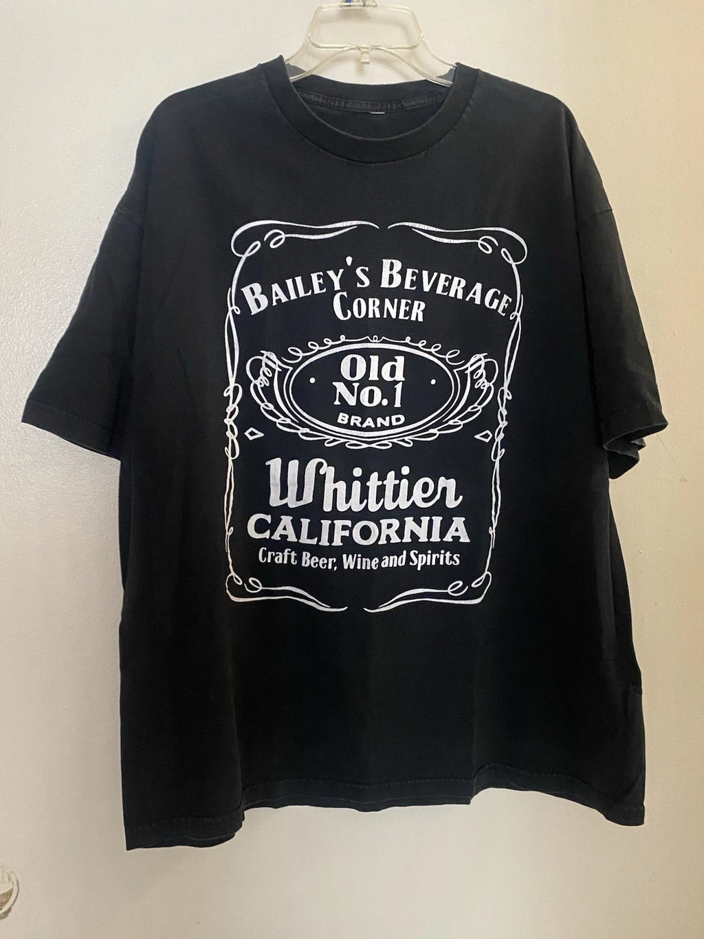 Men’s T Shirt Black 2XL Bailey’s Beverage Corner Whitter CA Liquor Store