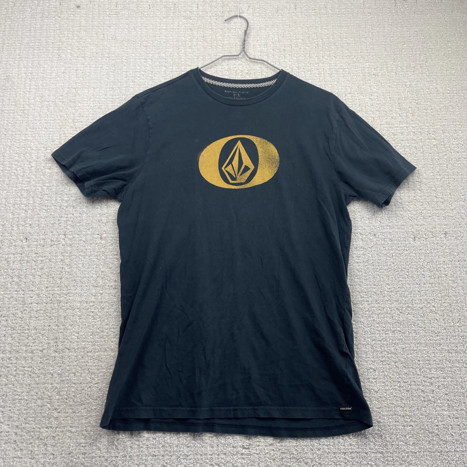 Vintage Volcom Shirt Mens M Black Stone Spell Out Logo Skating Skateboard Y2K