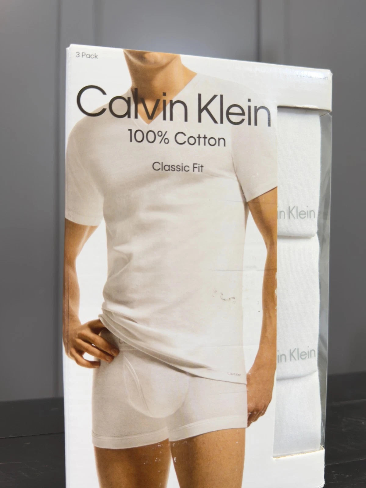 NWT Calvin Klein 3-Pack Classic Fit V-Neck T-Shirts White Men's M 100% Cotton