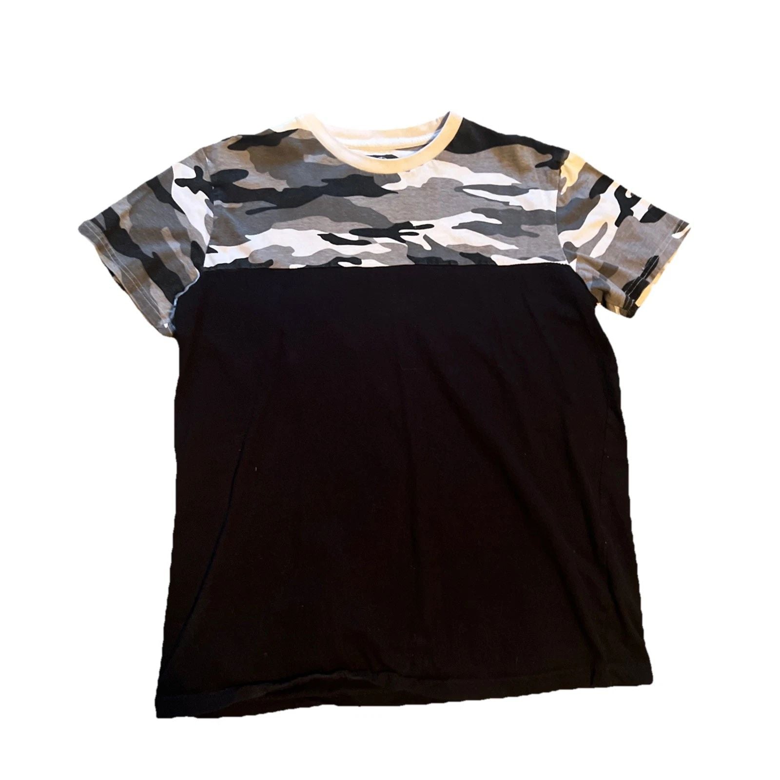 Modern culture  black White And Gray T-shirt men’s M
