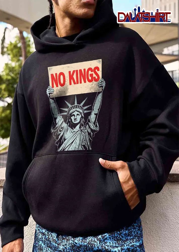 No Kings Statue Of Liberty Holding Sign Distressed Poster shirt