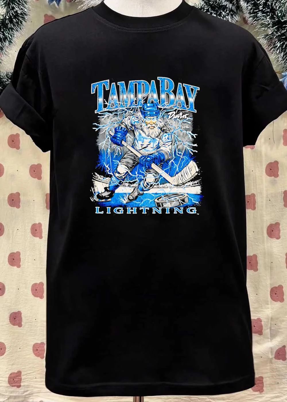 Divine Tampa Bay Lightning Hockey Player Skating Graphic shirt