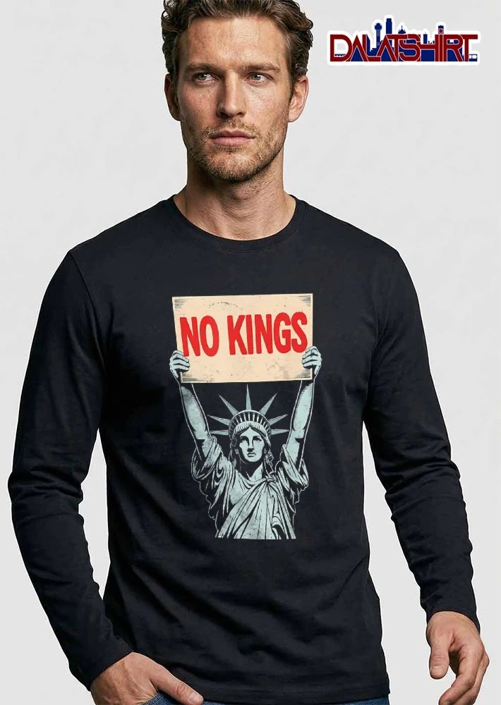 No Kings Statue Of Liberty Holding Sign Distressed Poster shirt