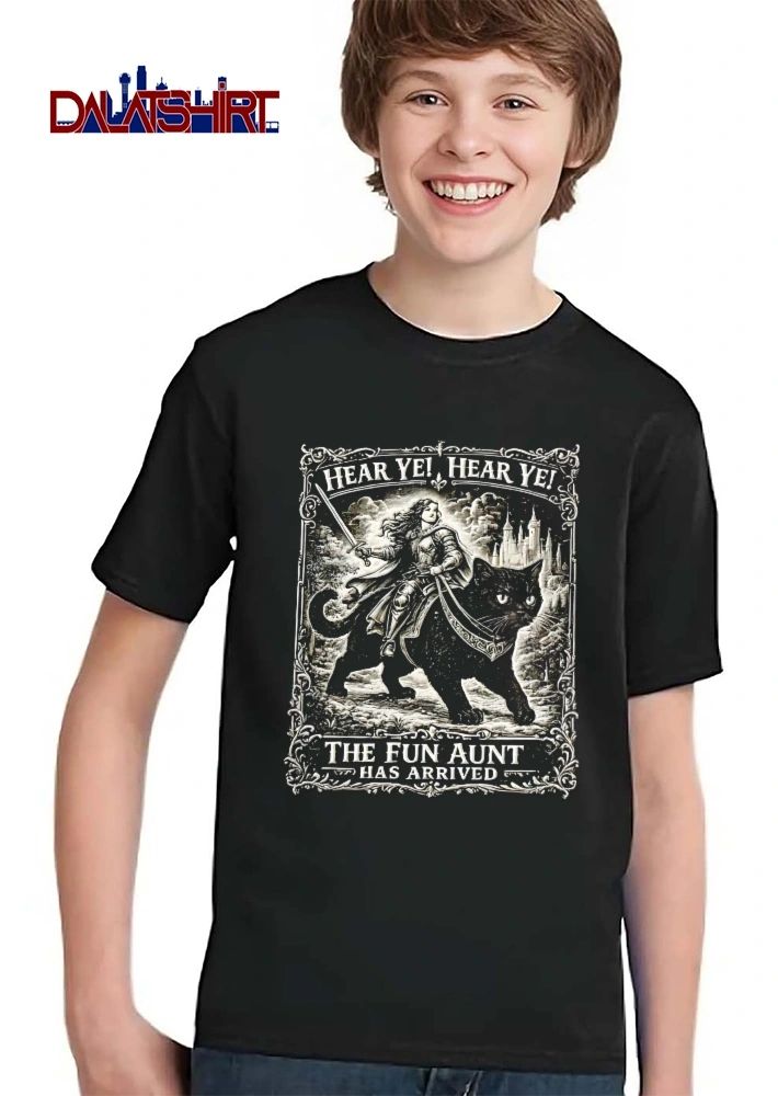 Hear Ye The Fun Aunt Has Arrived Woman Knight Riding Giant Black Cat shirt