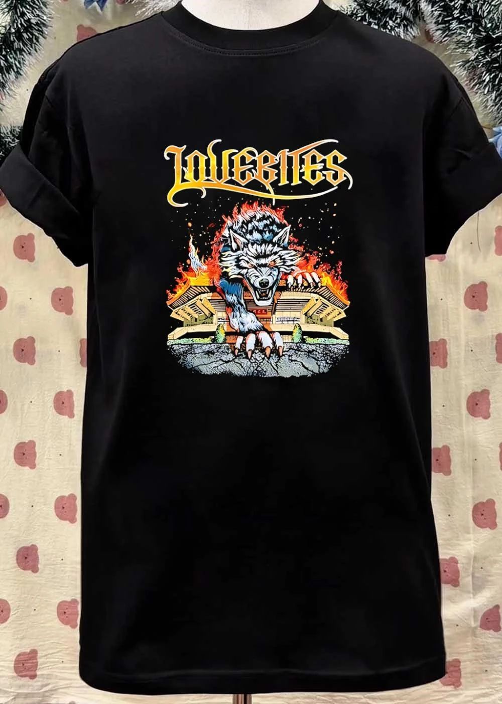 Wolf Attacking Budokan Lovebites Metal Band T-Shirt
