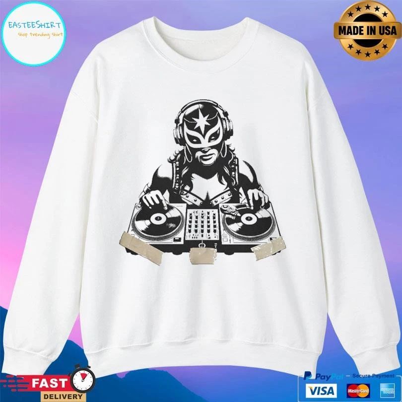 Luchadora Dj Art De La Calle T-shirts