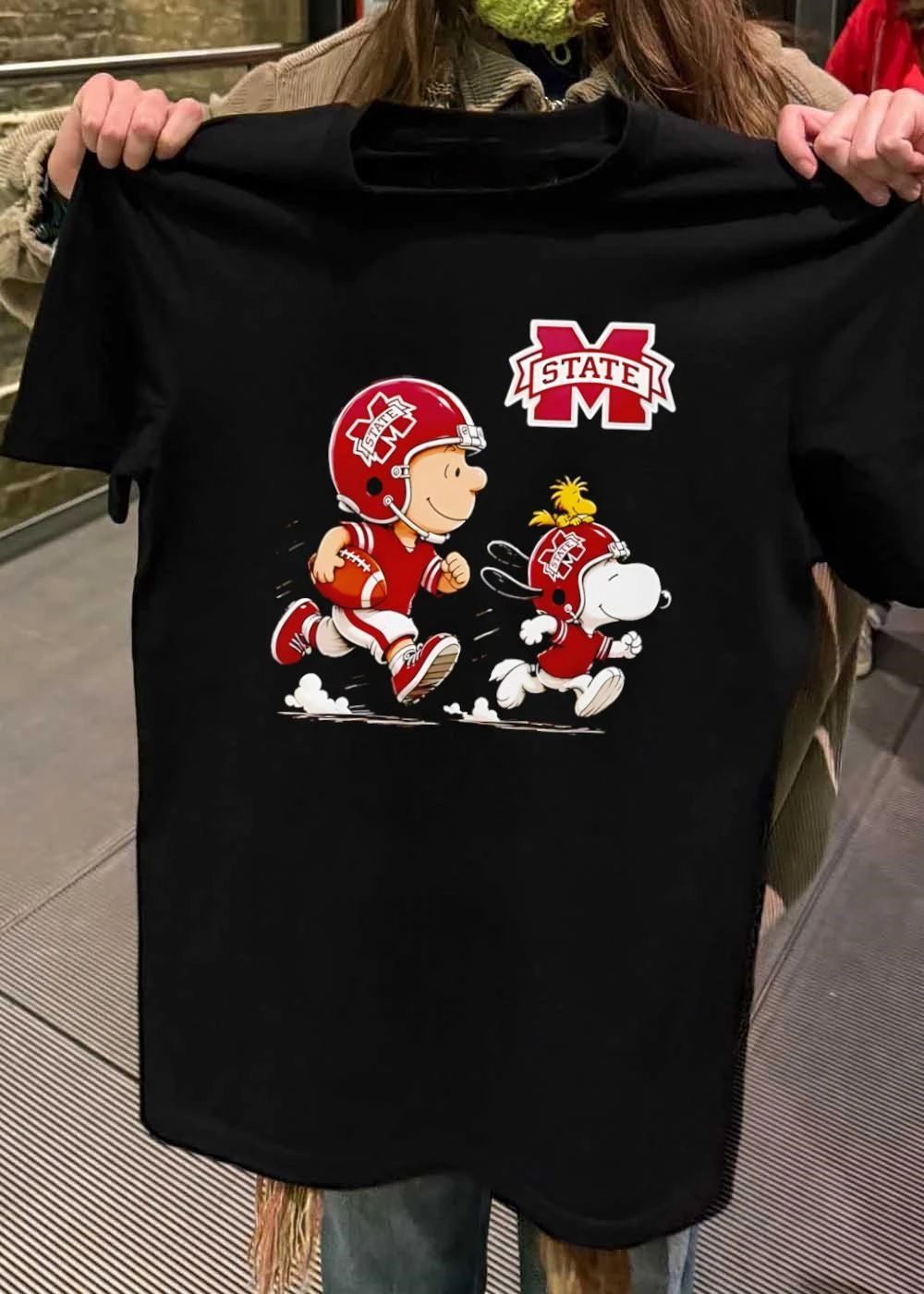 Peanuts Characters Running with Football Mississippi State Bulldogs shirt
