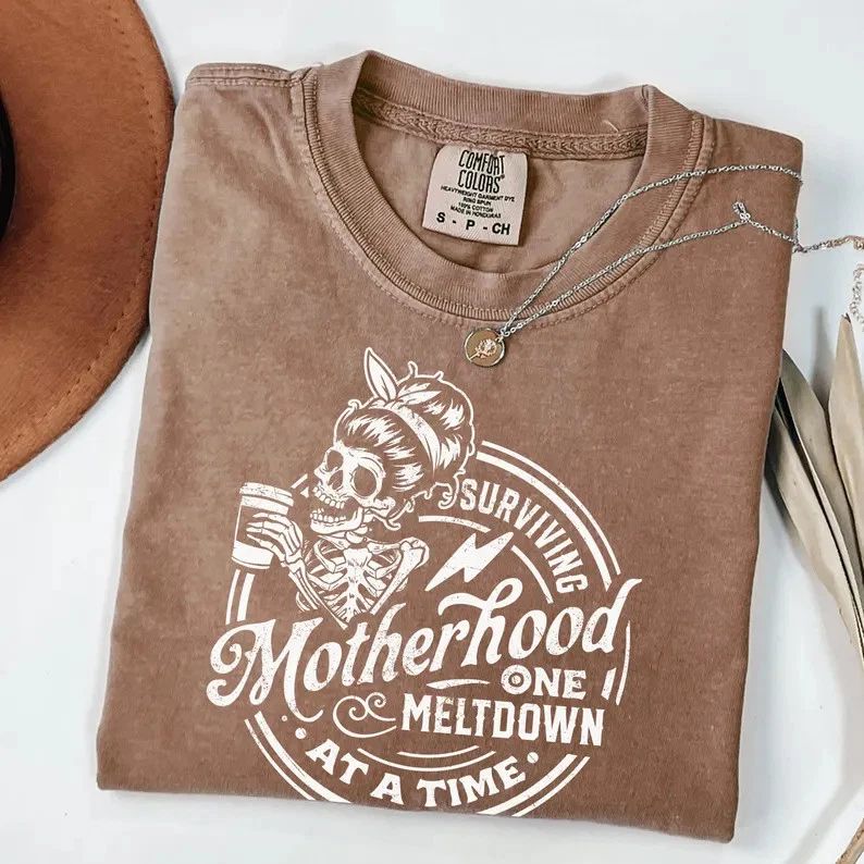 Trendy Motherhood Cottagecore Comfort Tee