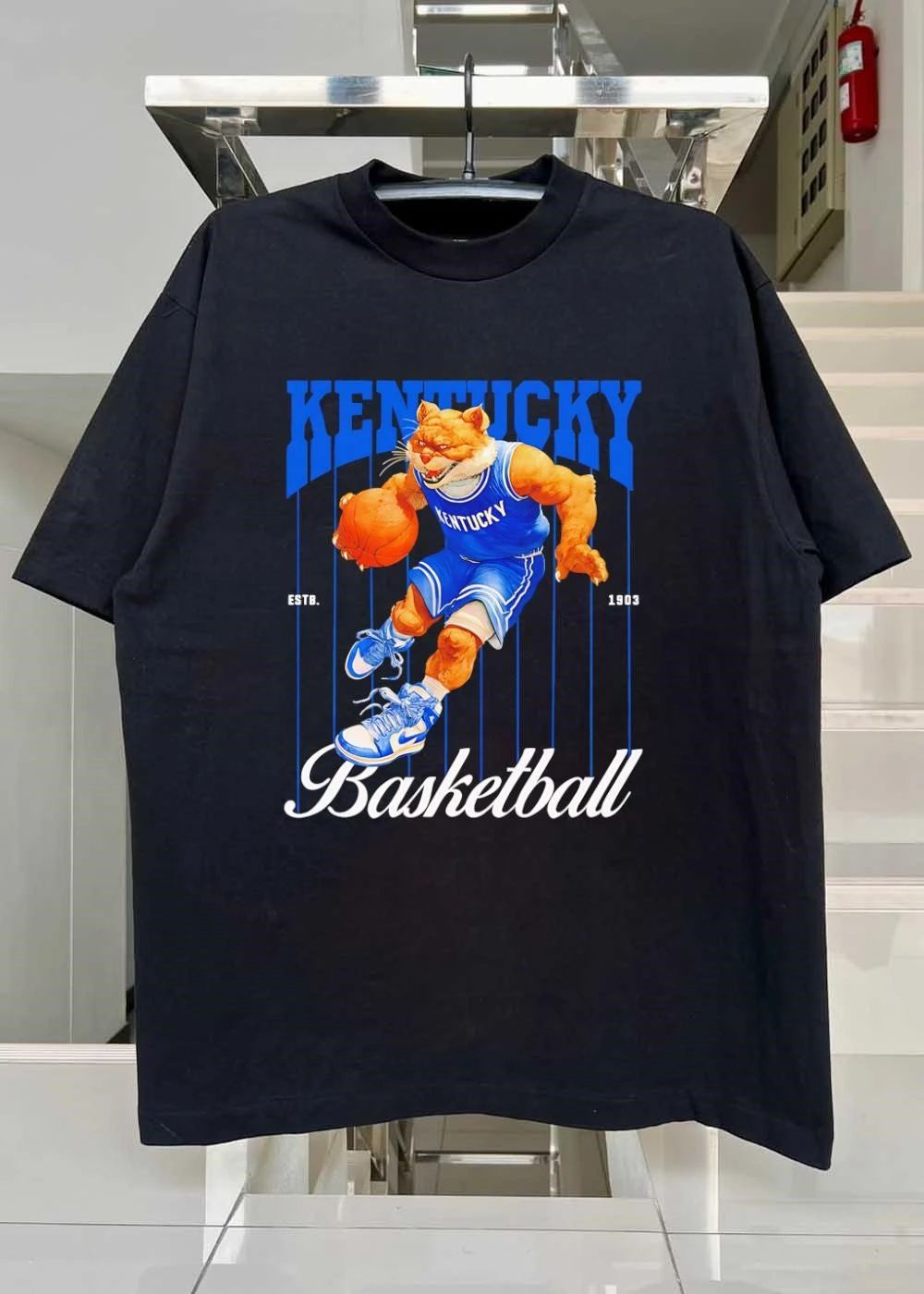 Kentucky Basketball Wildcat Dribbling shirt