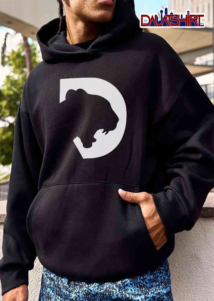 Letter D Capital Monogram Roaring Panther Head Silhouette shirt
