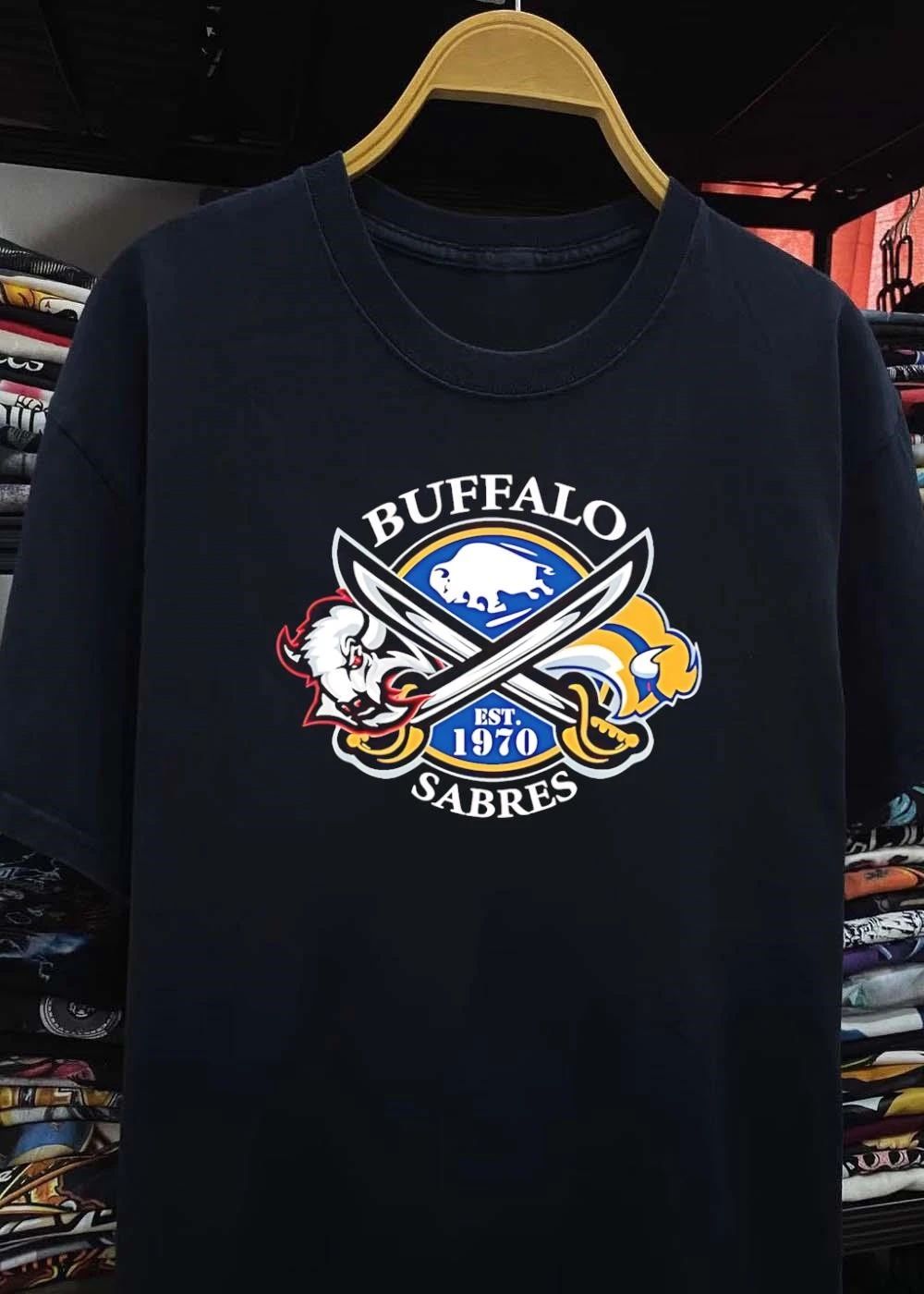 Buffalo Sabres est 1970 Crossed Sabers Logo T-Shirt