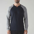 Lululemon Bodhi Long Sleeve Shirt Mens Size M Split Neck Raglan Sleeve Gray Blue