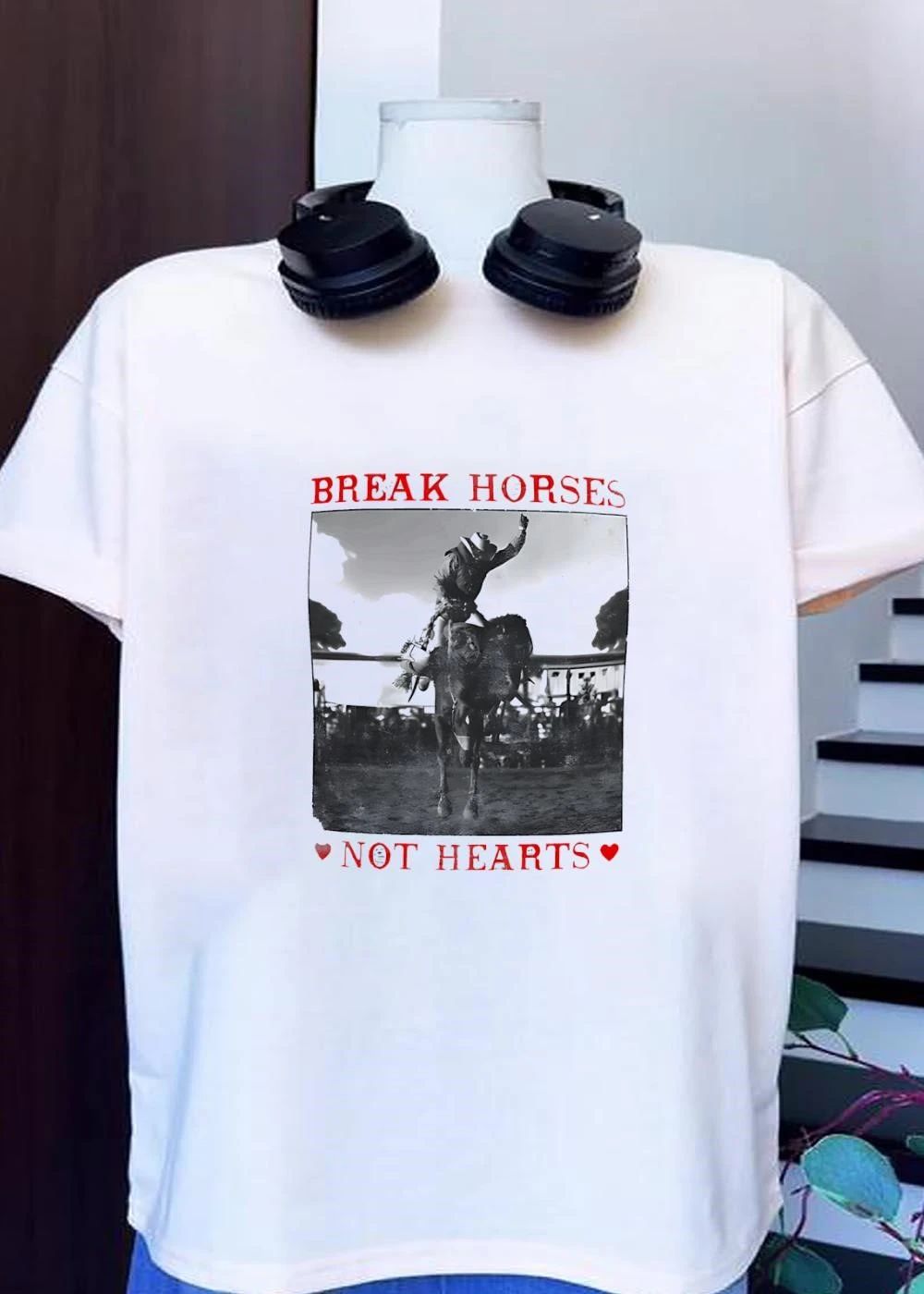 Break Horses Not Hearts Rodeo Cowboy Western Graphic T-Shirt